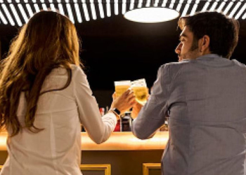 चार बोतल वाइन पिएर प्रेमिकासँग रोमान्टिक डिनर, १८ हजारको बिल आएपछि फरार