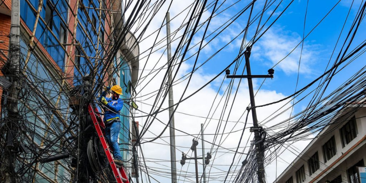 प्राधिकरणले ११ पुसदेखि अव्यवस्थित तार हटाउने